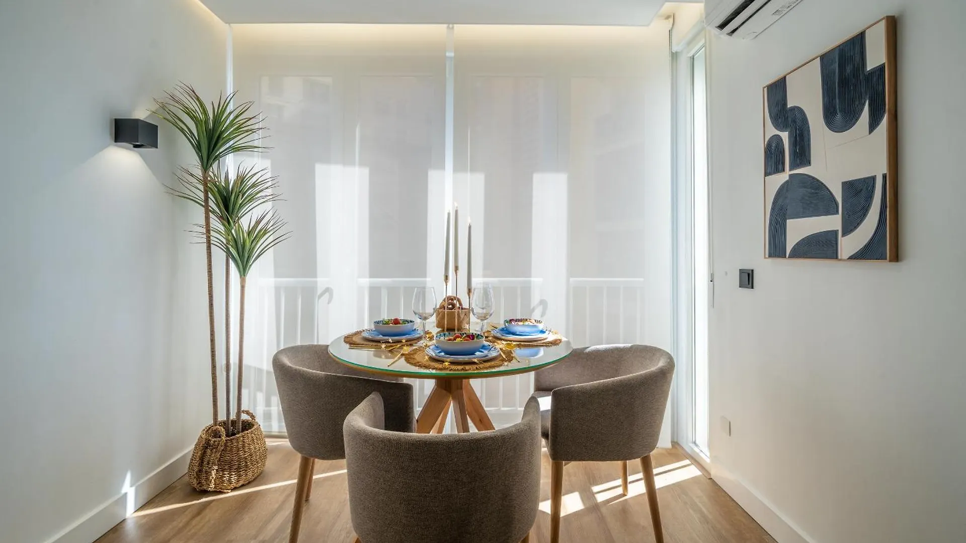 Xpce Luxury Suite In Malagueta Beach Malaga Apartment