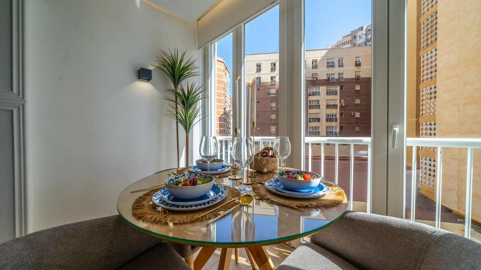Xpce Luxury Suite In Malagueta Beach Malaga Apartment