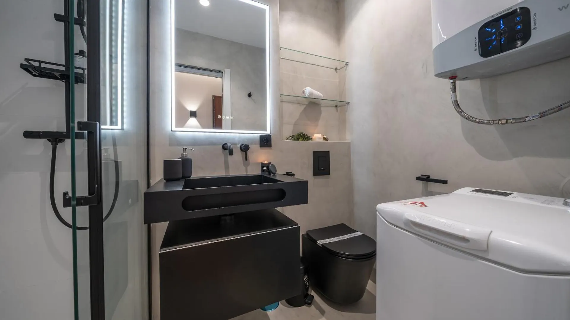 Xpce Luxury Suite In Malagueta Beach Malaga Spain